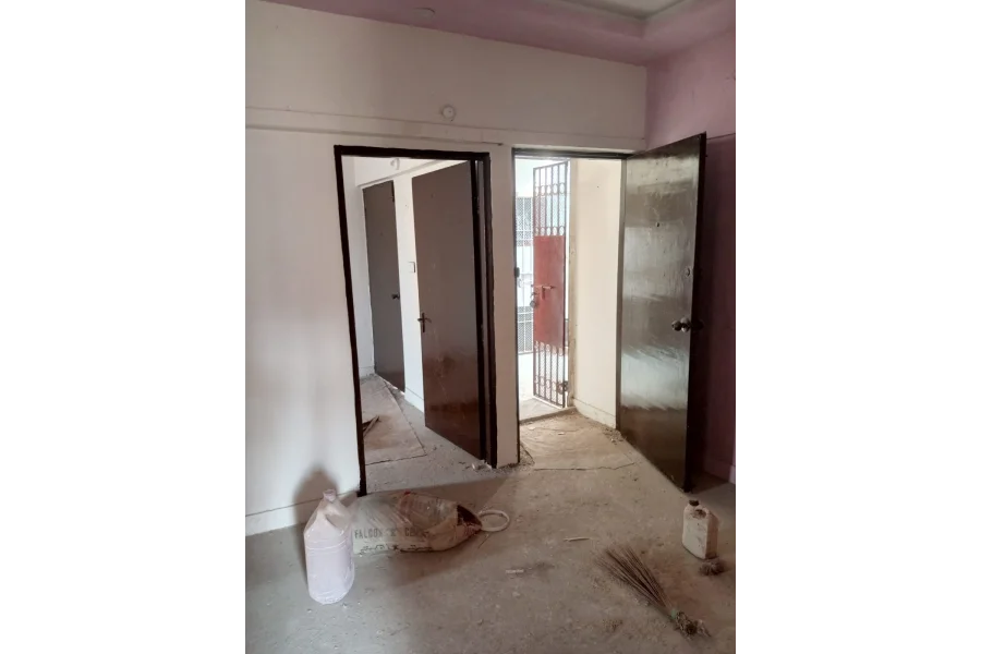 Urgent Sale Lease Flat 2 Beds DD With Roof in Simon View Block 19 Guli