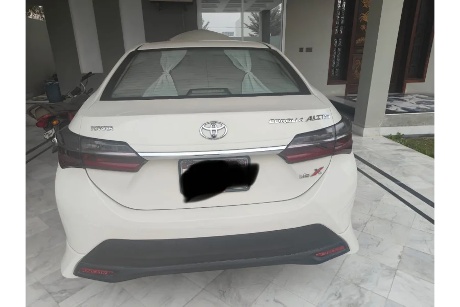 ٹویوٹا کرولا GLI 2018 ماڈل برائے فروخت