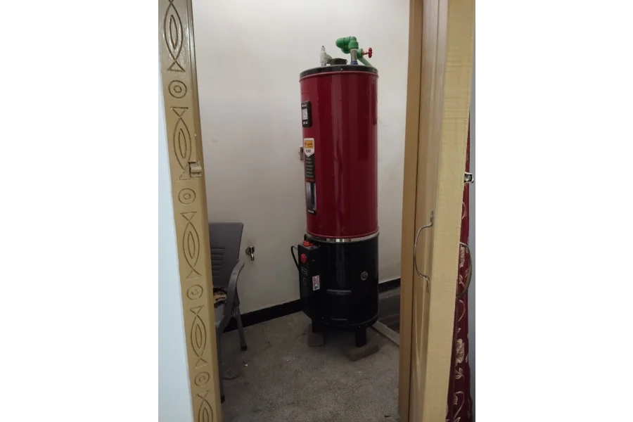 2 Room uppper portion is available for rent