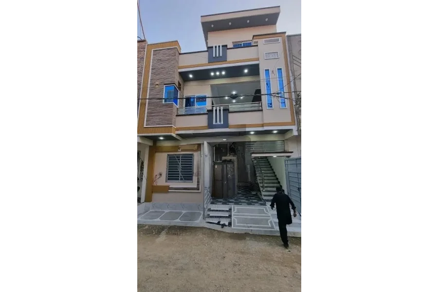 سعدی گارڈن اسکیم 33 کراچی میں 120 مربع گز کے بنگلے دستیاب ہیں۔