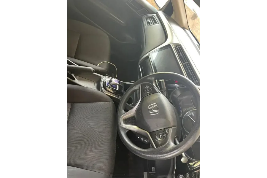 ہونڈا گریس ہائبرڈ 2014/2017