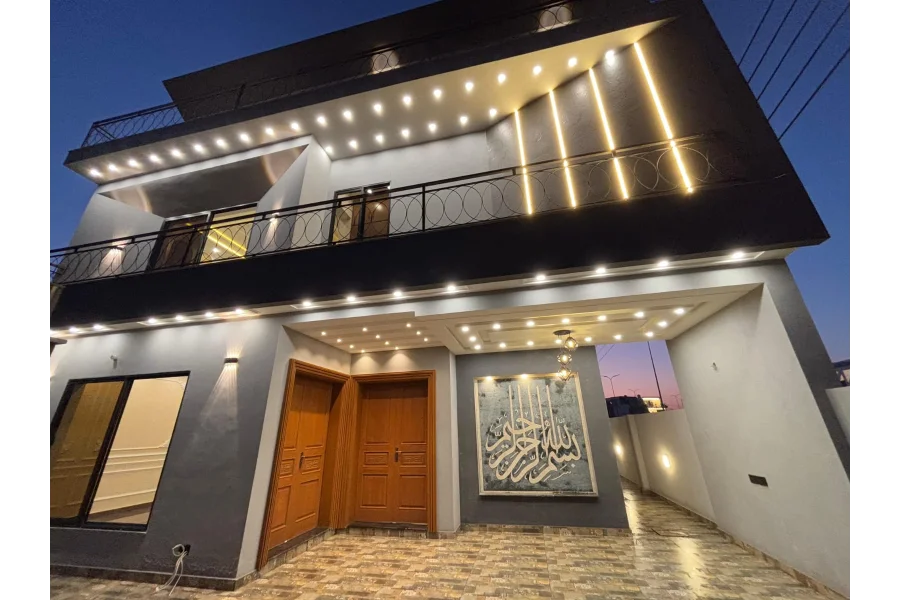 بخ ایگزیکٹو ولاز ملتان میں 10 مرلہ مکان برائے فروخت