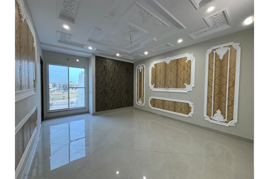 9 مرلہ مکان برائے فروخت