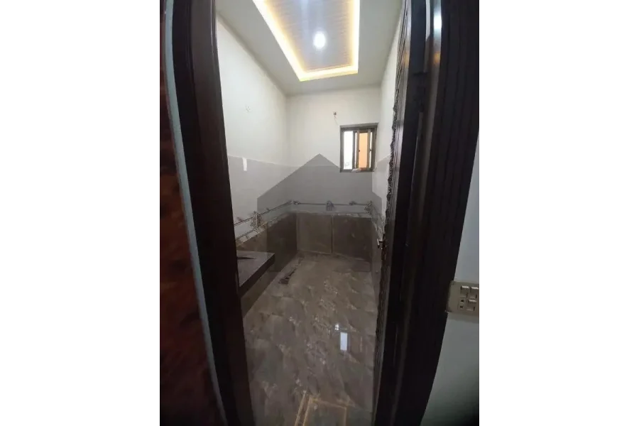 8 Marla Brand New House Available For Sale