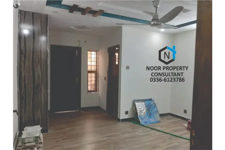 Ground floor for rent in I9