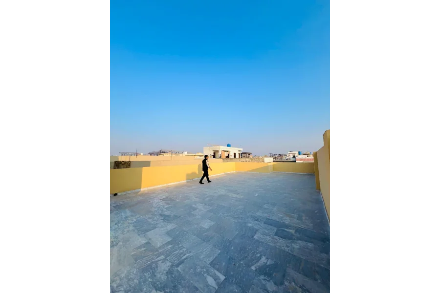 10 Marla Double Story House Available For Sale