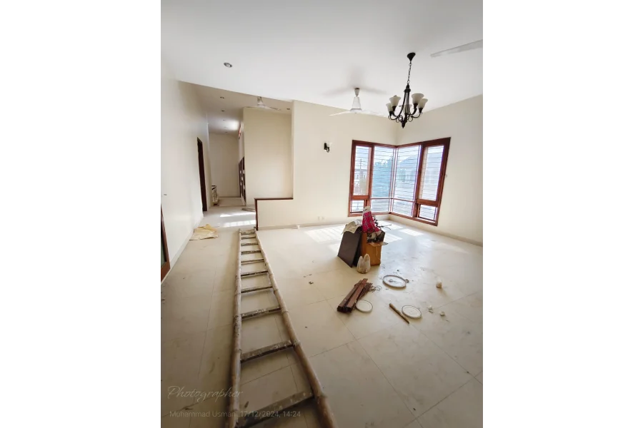 ڈی ایچ اے فیز 5، کراچی میں بنگلہ کرایہ پر دستیاب ہے۔