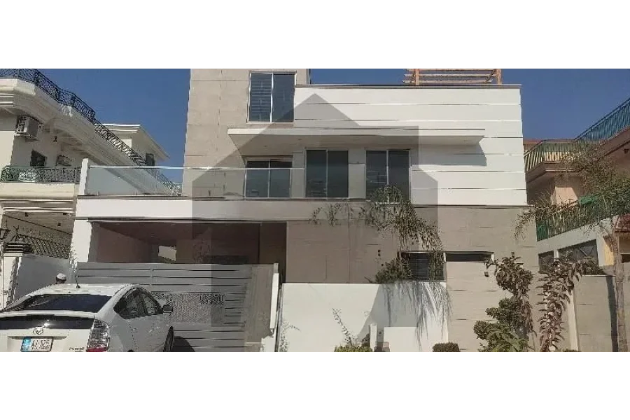 G 11/3 Main Double Road  01 Kanal House Available For Sale