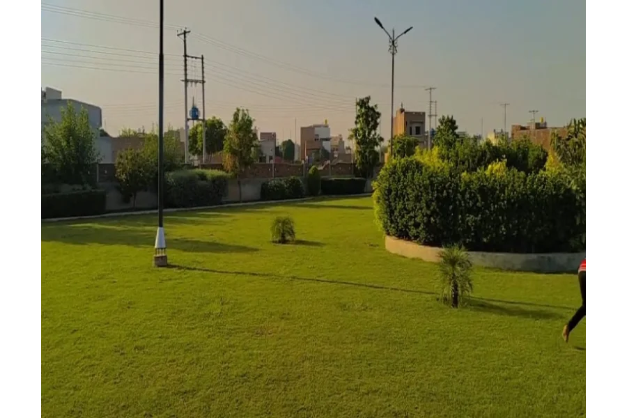 5 marla plot on installments in Madina Paradise