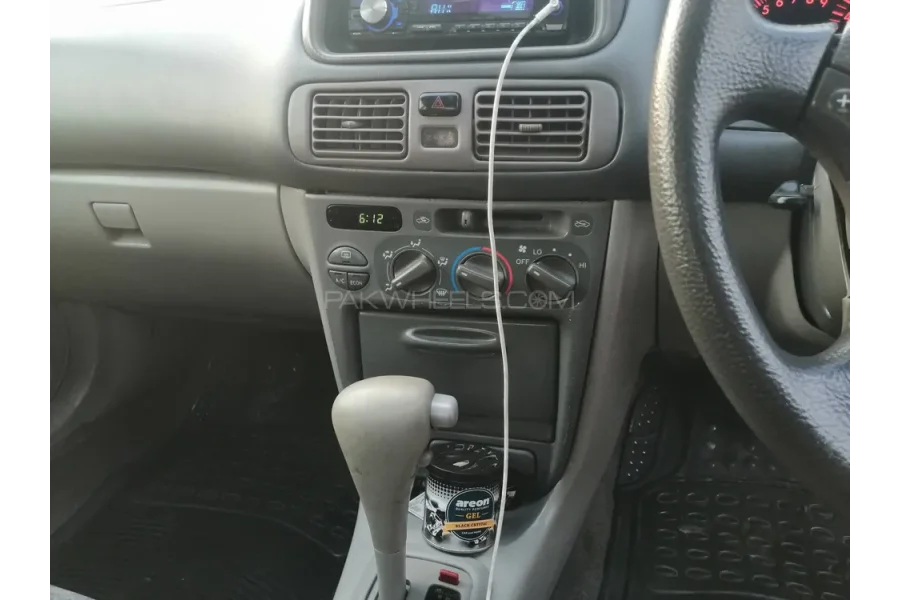 Toyota Corolla 2000