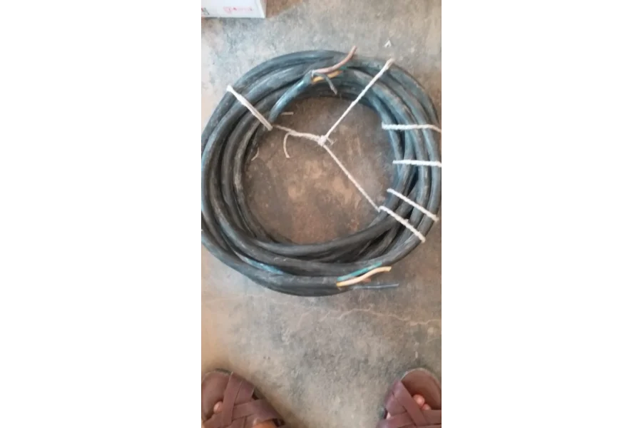 4-Core Copper Cable With a 10mm Conductor Size and a 45-foot Length