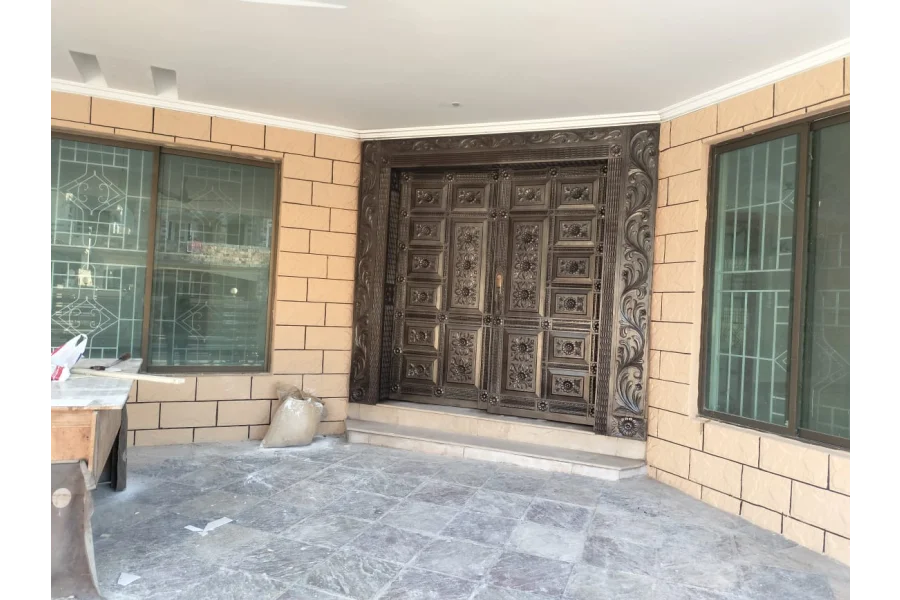 1کنال خوبصورت ٹرپل سٹوری