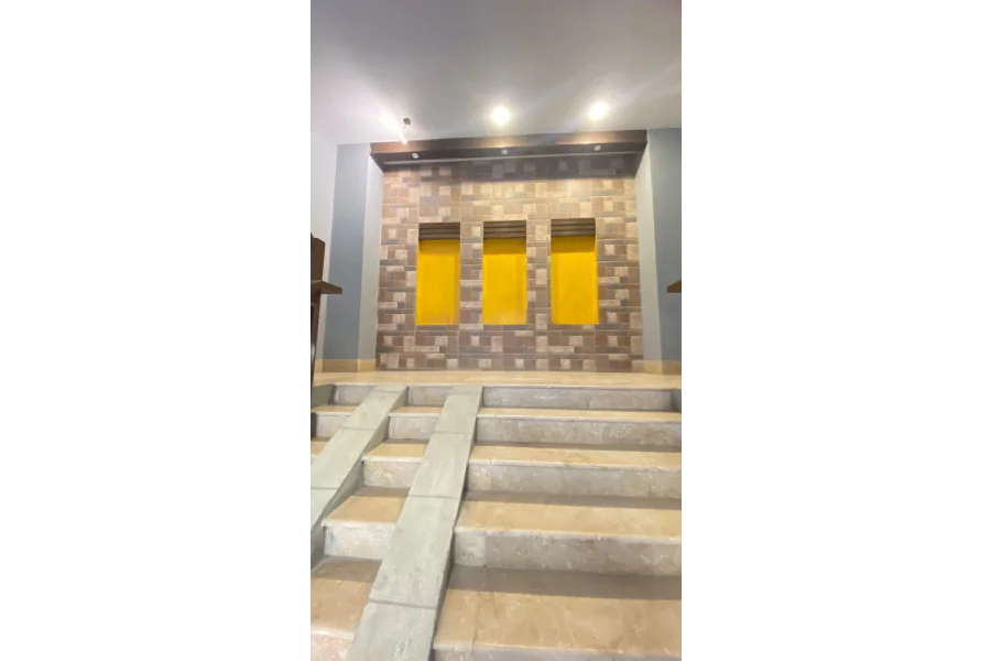 ڈی ایچ اے فیز 5، کراچی میں فلیٹ کرایہ پر دستیاب ہے۔