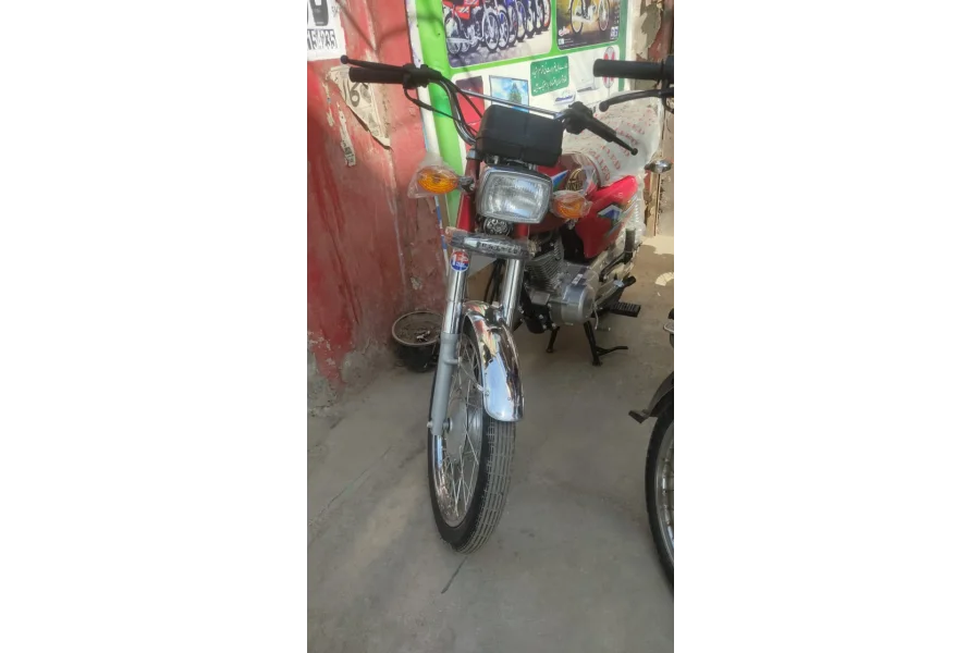 یونائیٹڈ موٹرسائیکل 125CC فروخت کے لیے دستیاب ہے۔