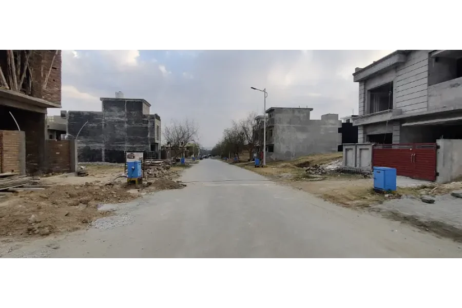 B-17 میں 5 مرلہ رہائشی پلاٹ برائے فروخت