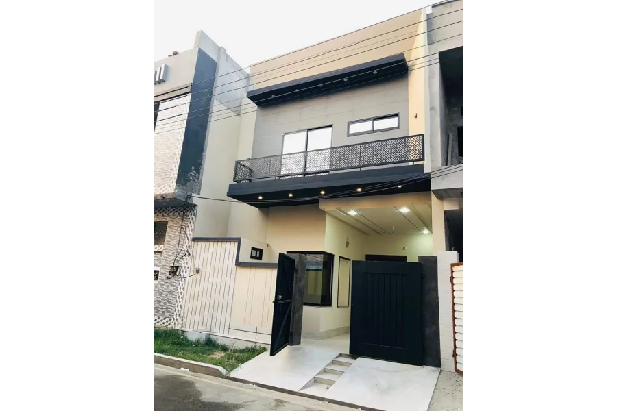 4 Marla House For sale In Green Valley