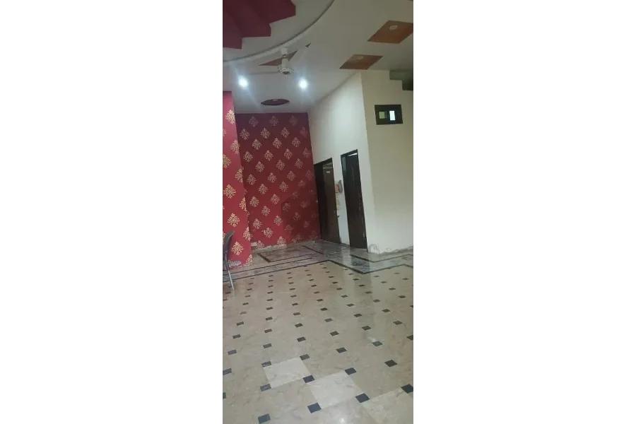 8 Marla Corner Owner Built House on Main Shadiwal Road For Sale