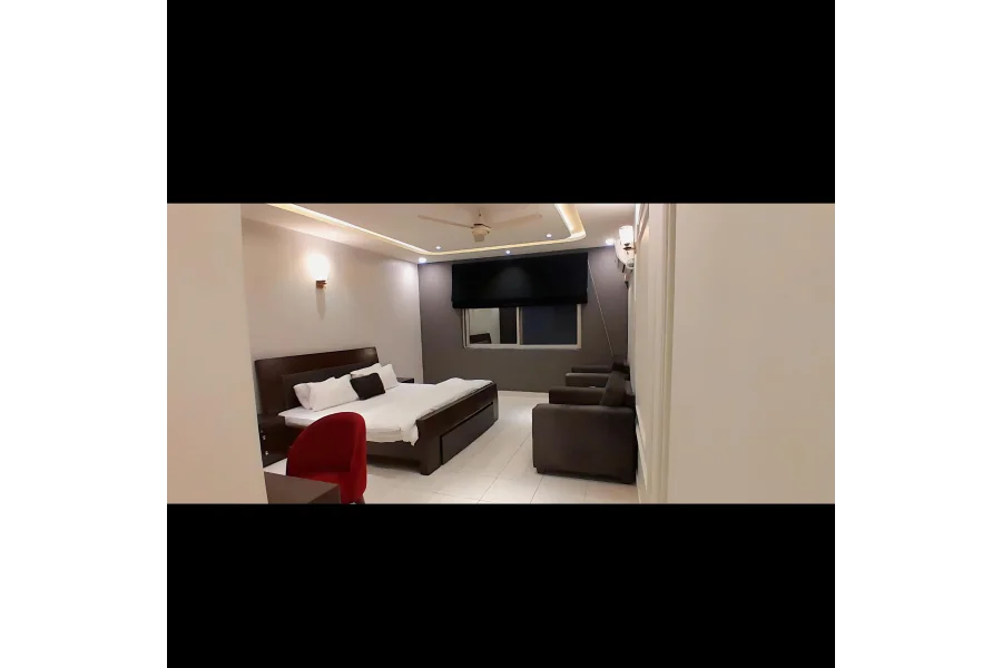 F-11 1 بیڈ لاؤنج کچن اپارٹمنٹ کرایہ کے لیے۔