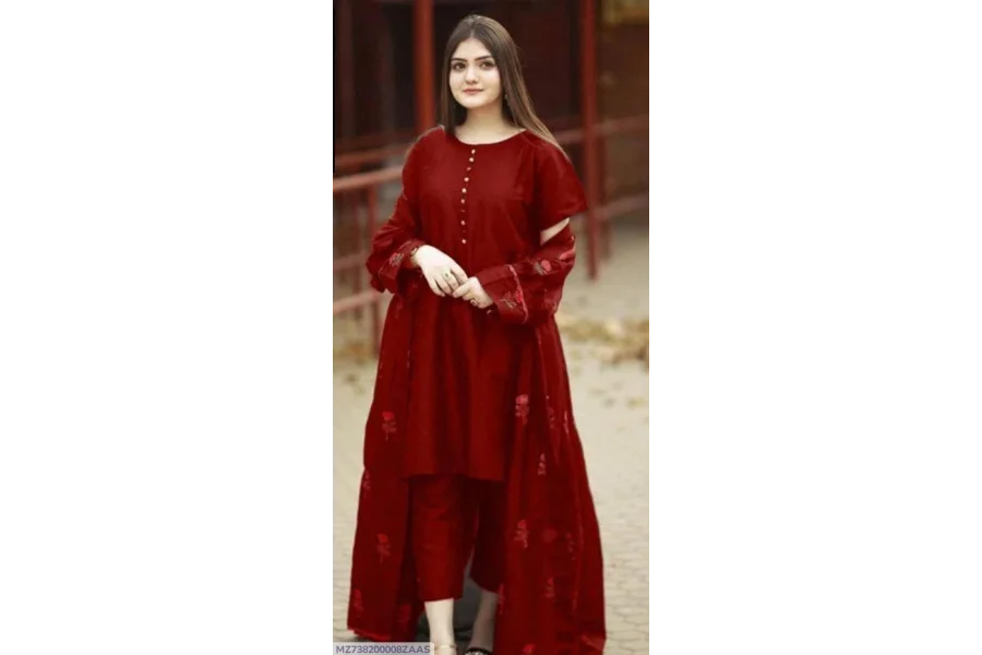 کٹن سلک ایمبرائیڈری گاؤن