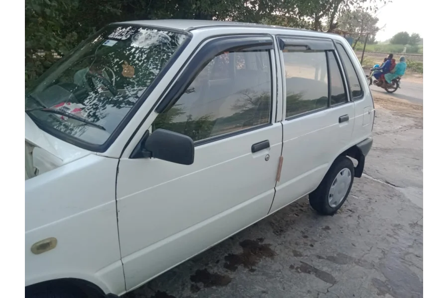 سوزوکی مہران 2011/12 رجسٹر ملتان فروخت کے لیے دستیاب ہے۔