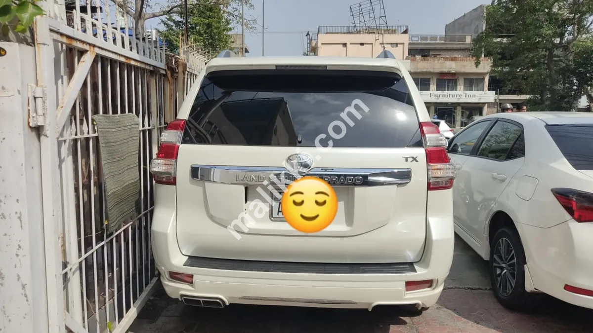 ٹویوٹا پراڈو 2016/21/22 ماڈل برائے فروخت دستیاب