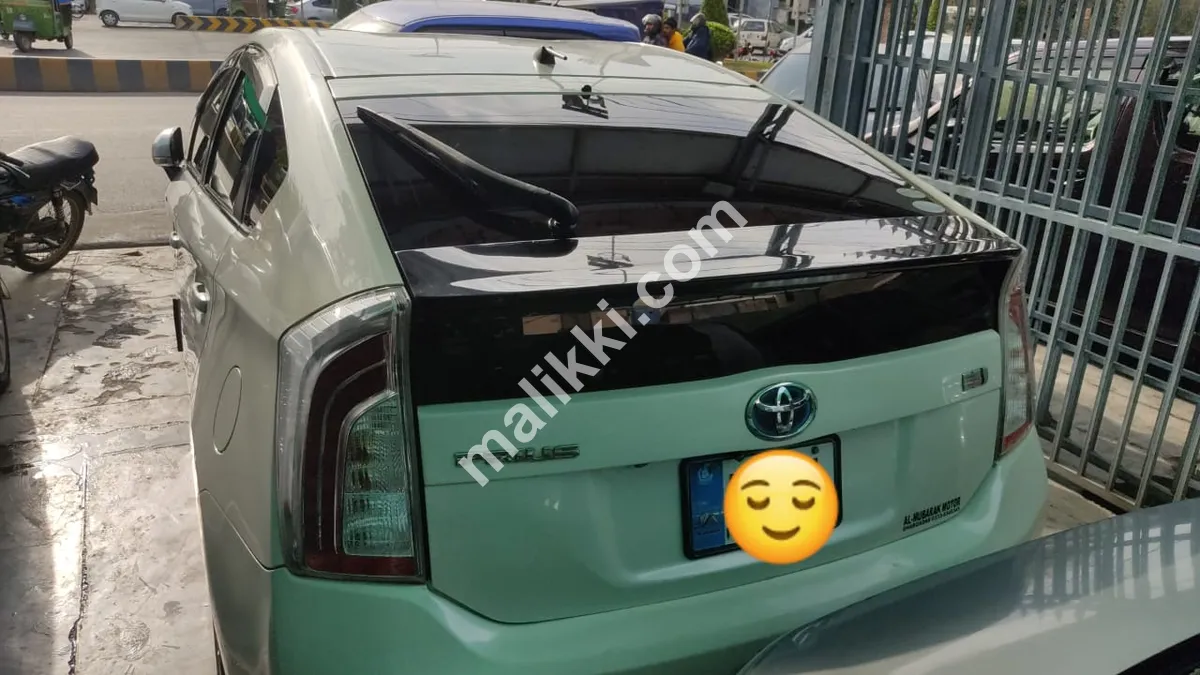 TOYOTA PRIUS 15/19/21 فروخت کے لیے دستیاب ہے۔