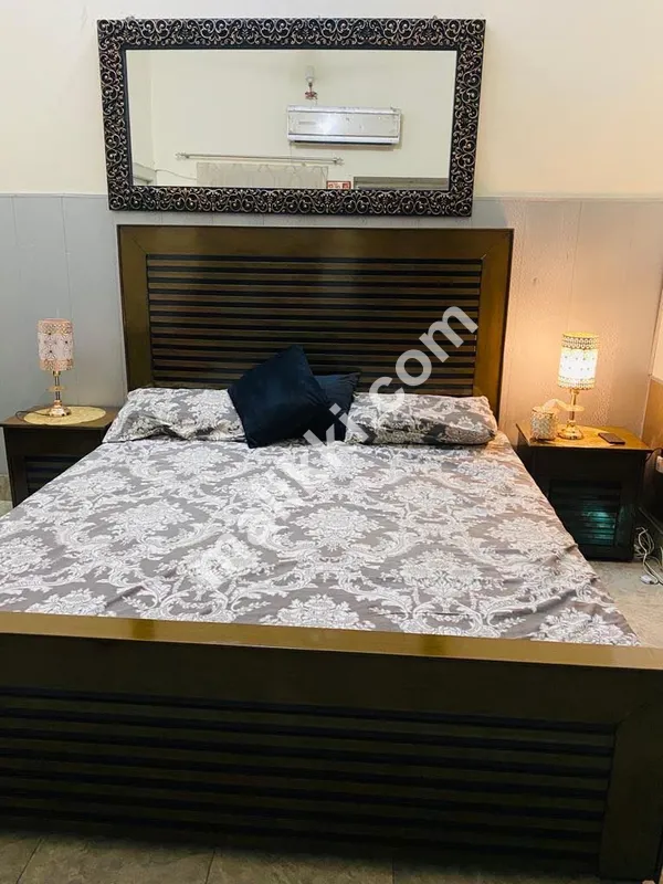 Branded bed set for sale in lahore pakistan