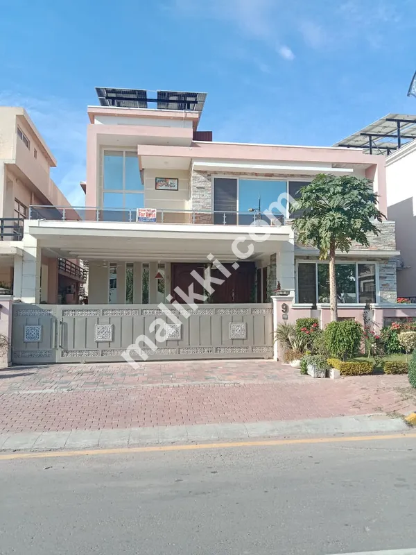 20 Marla upper portion available for rent