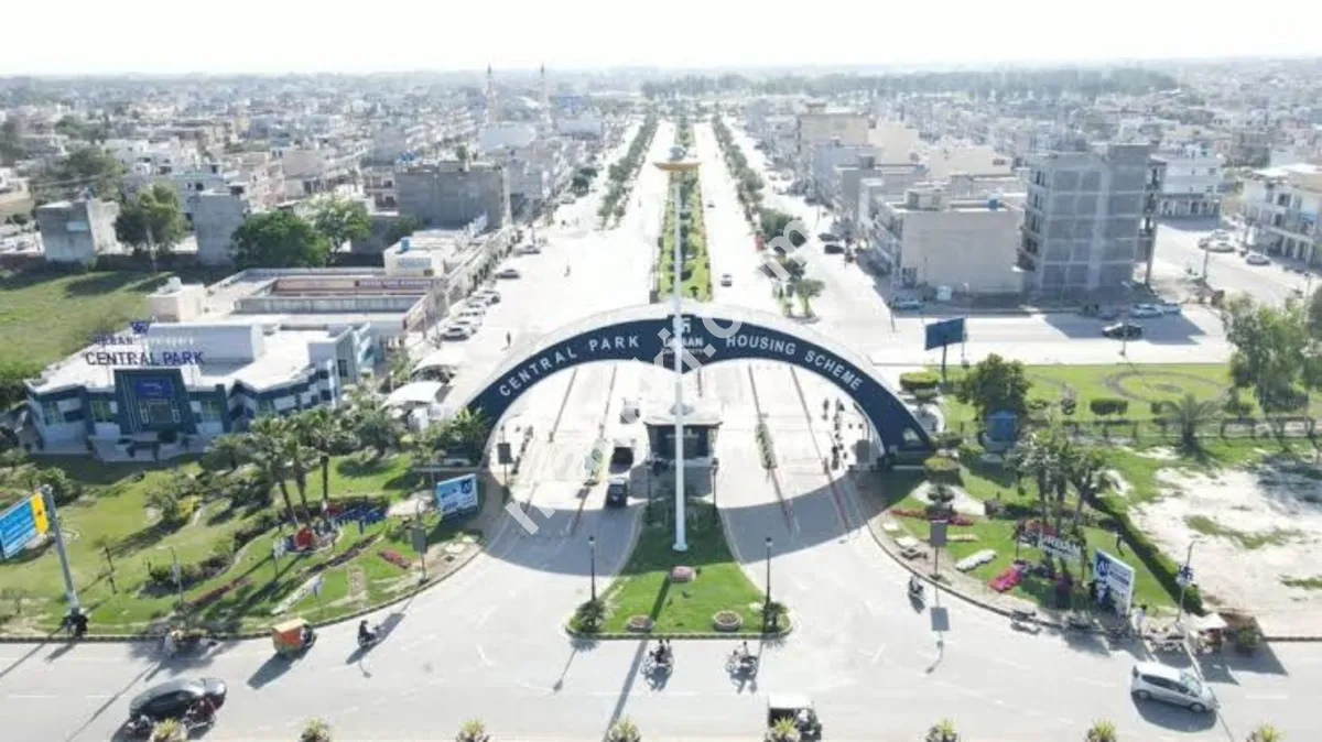 5 Marla corner Plot Available for Sale C Block