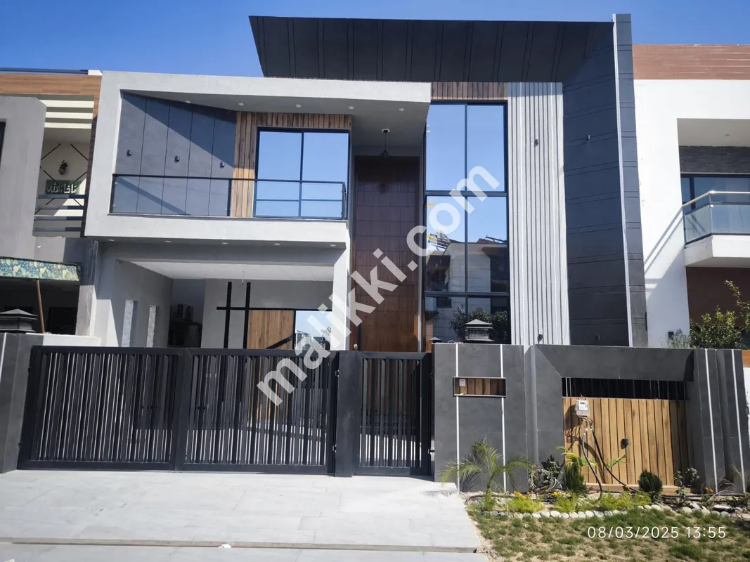 10-Marla Modern Elevation House for Sale..!!