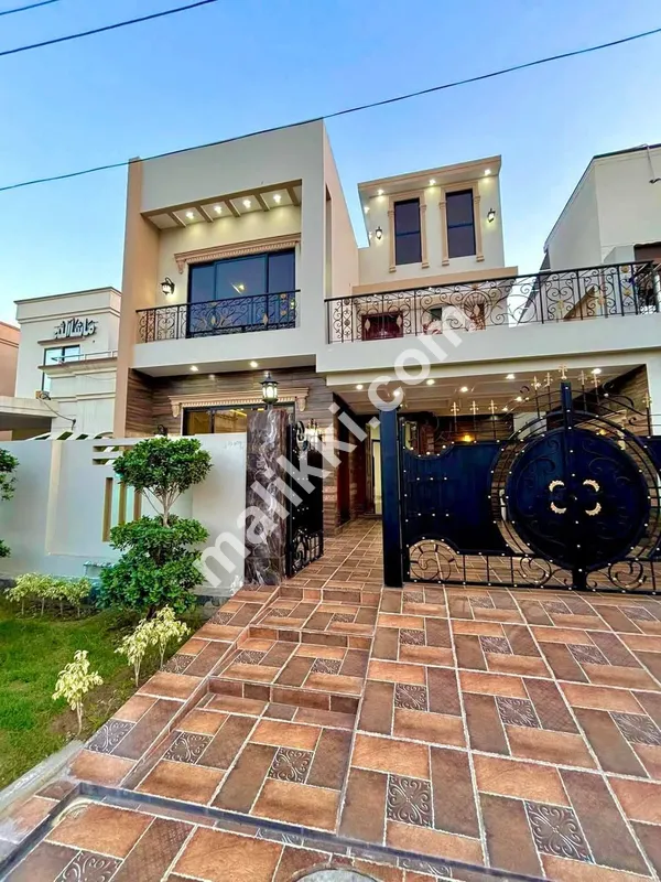 7.50 مرلہ مکان برائے فروخت