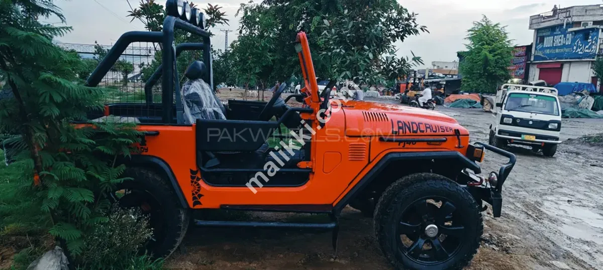 ٹویوٹا لینڈ کروزر bj40 1984 ماڈل