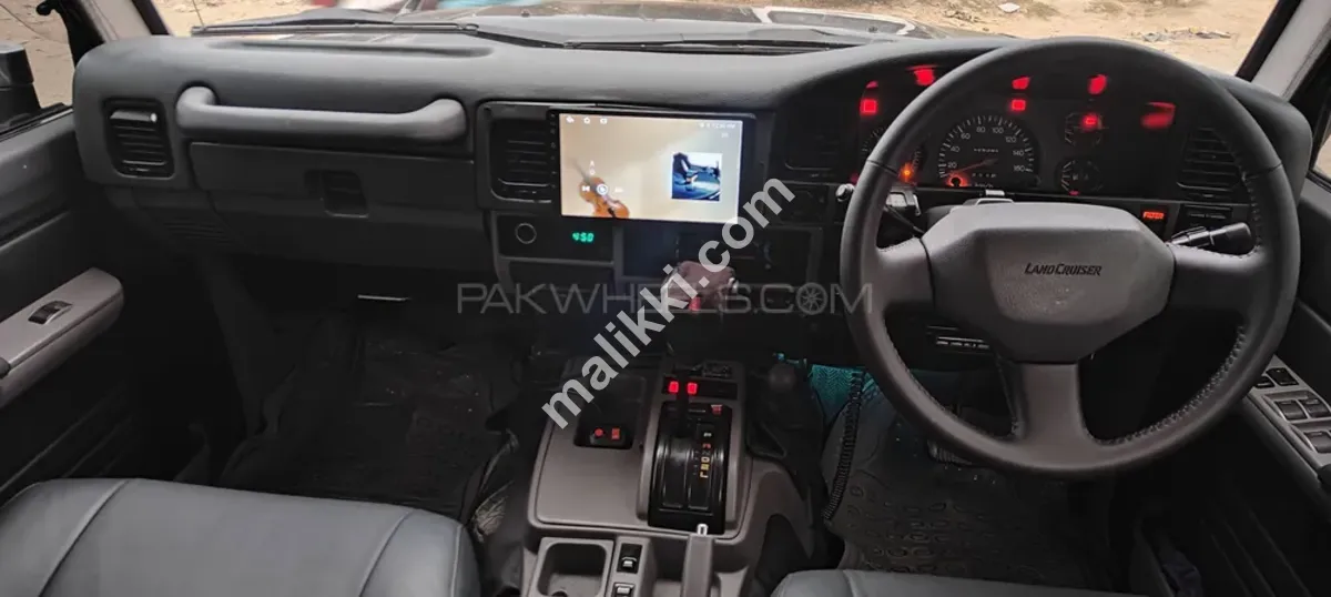 ٹویوٹا لینڈ کروزر پراڈو 1995 ماڈل