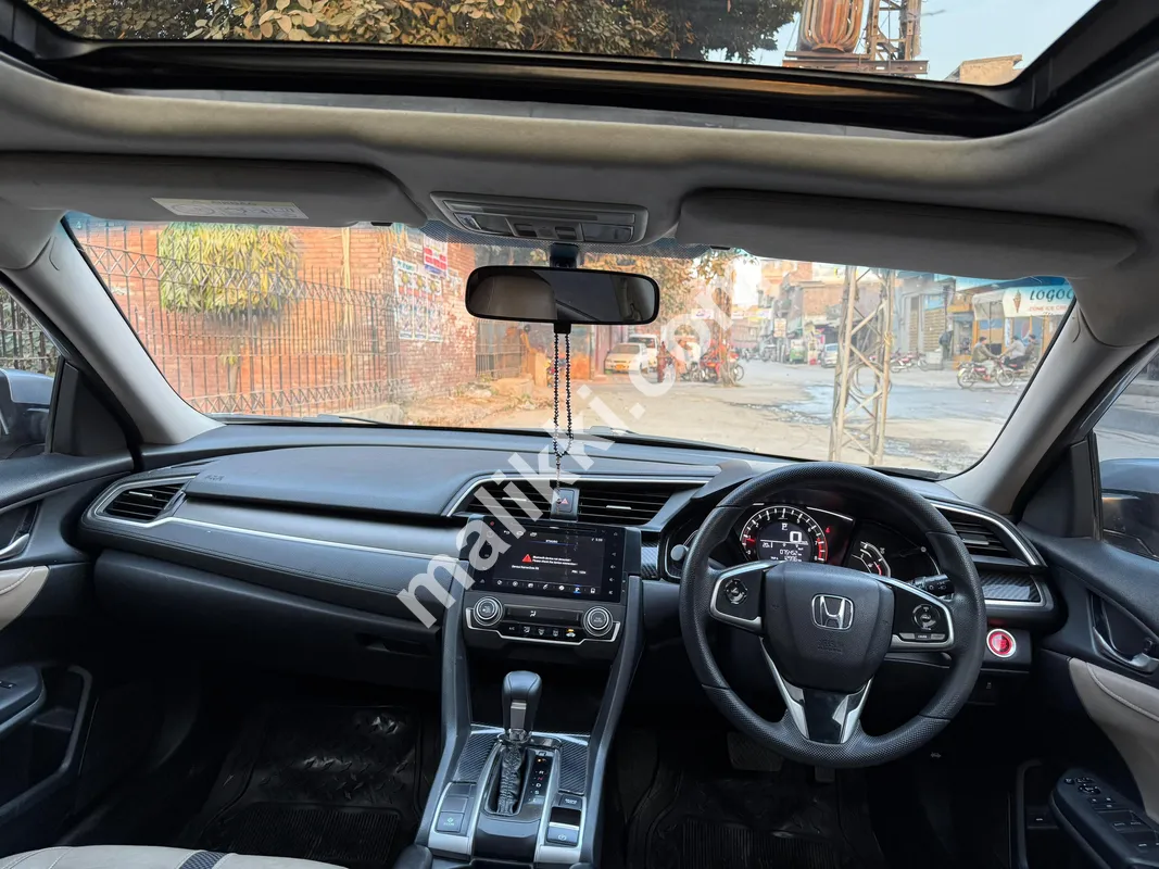 Honda Civic ug 2019 فروخت کے لیے دستیاب ہے۔