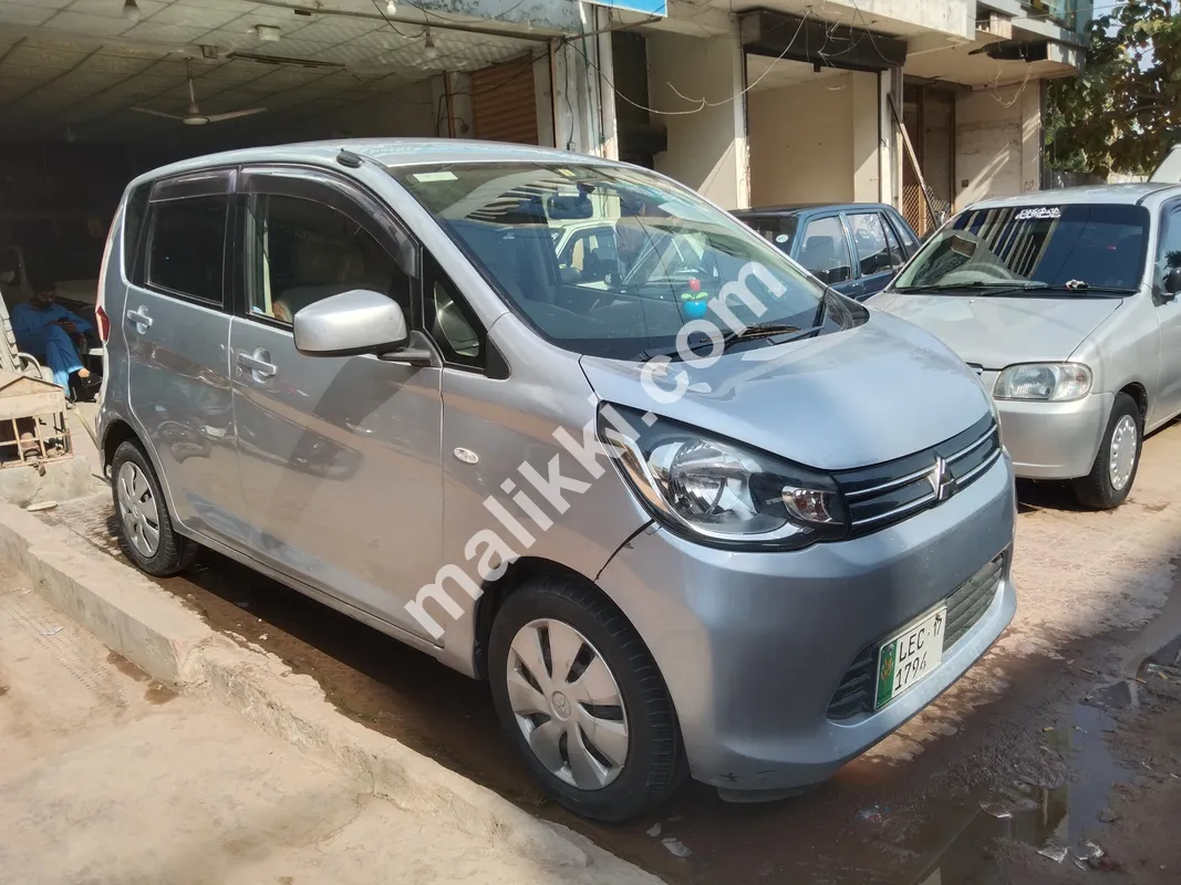 مٹسوبشی ایک ویگن برائے فروخت