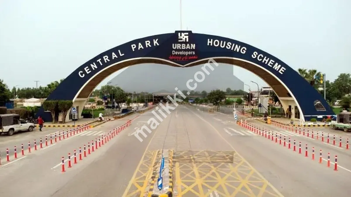 5 MARLA PLOT AVAILABLE FOR SALE ON INVESTOR RATE NEAR PARK & MOSQUE