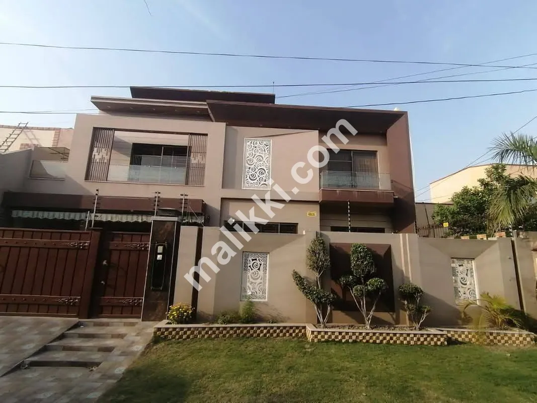 Kanal slightly used house available for sale in wapda town phase 1