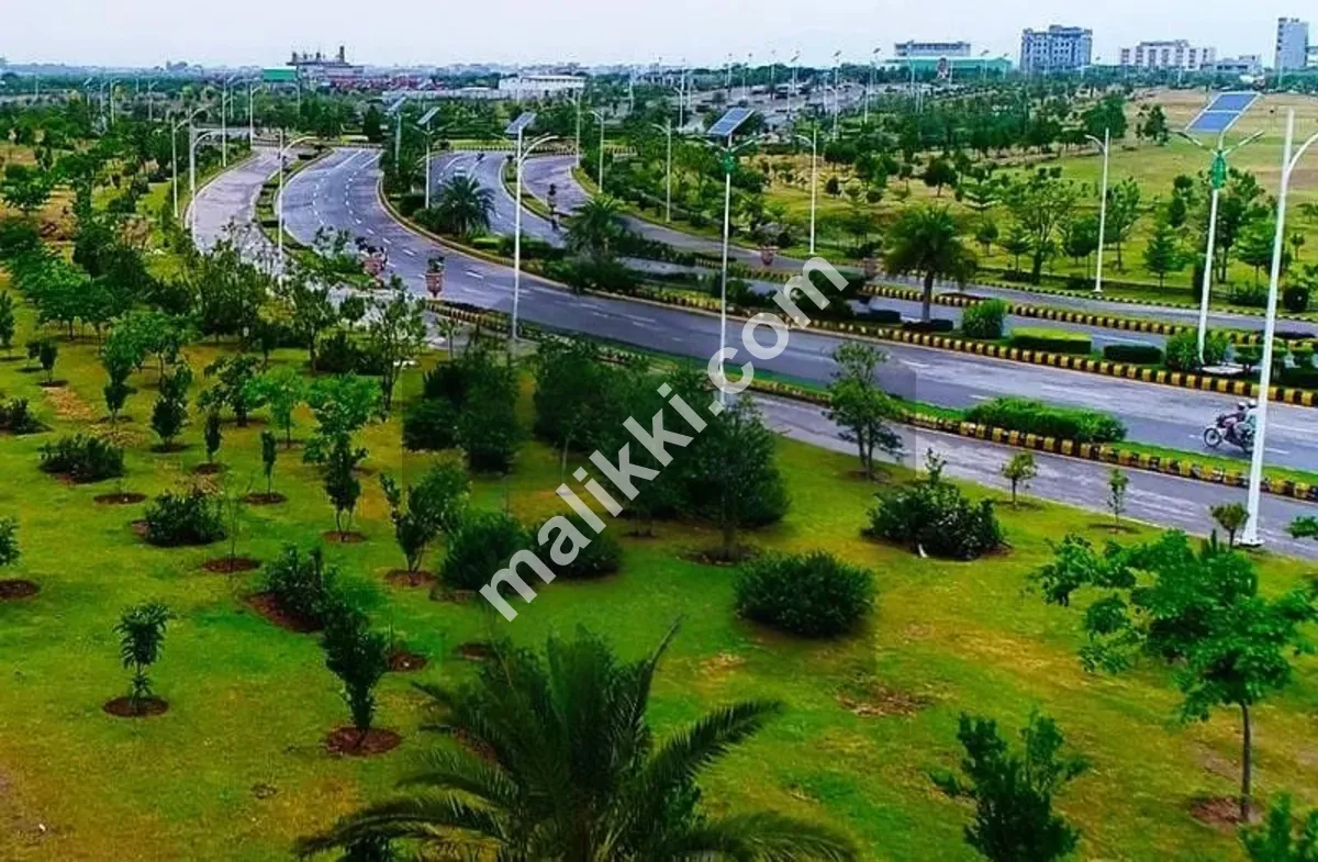 4 KANAL PLOT FOR SALE IN BLOCK C