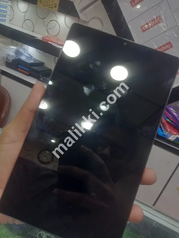 Smasung A7 lite فروخت کے لیے دستیاب ہے۔