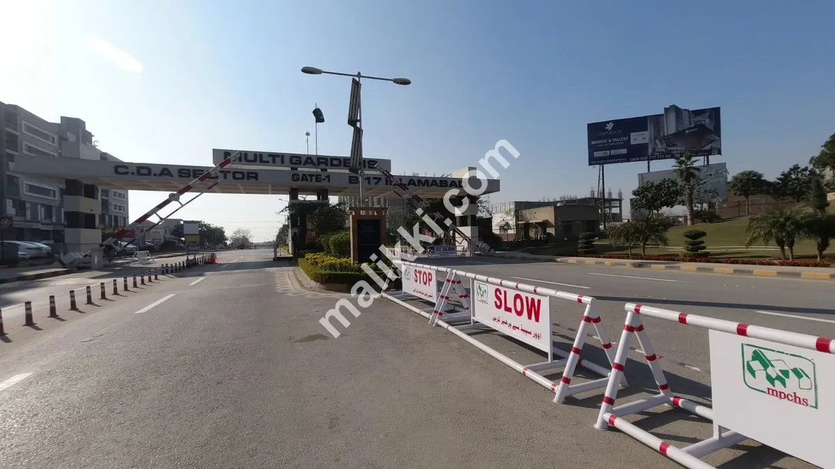 Plot #826 for sale in block E