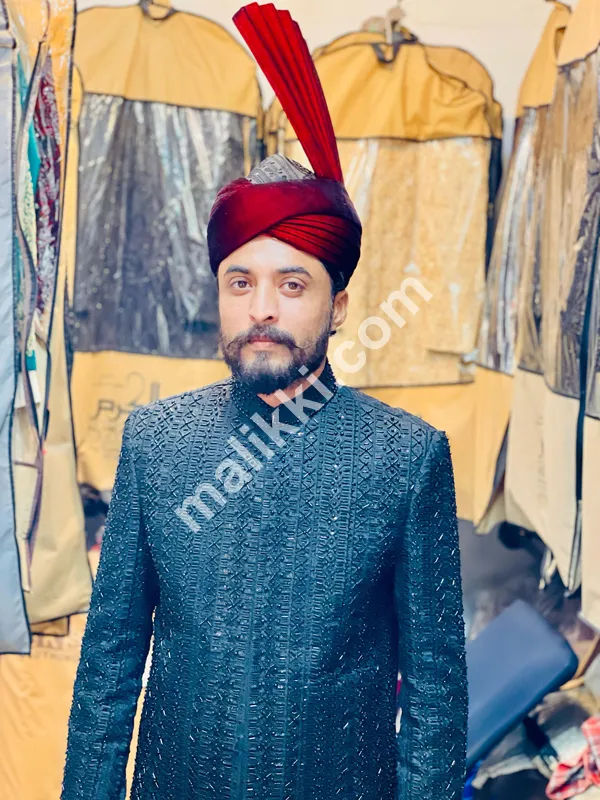 دولہا کا لباس شیروانی