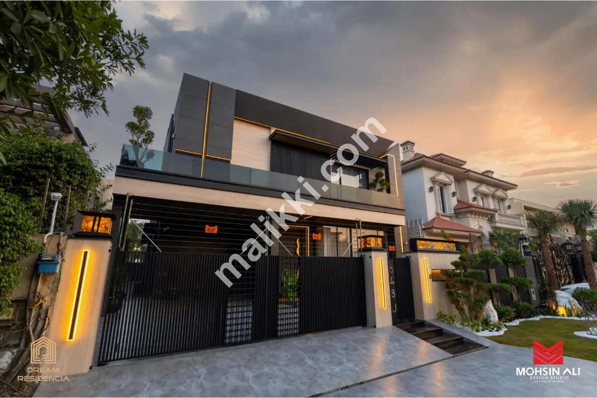 1 KANAL OWNER BUILD SOLID CONSTRUCTION BUNGALOW FOR SALE