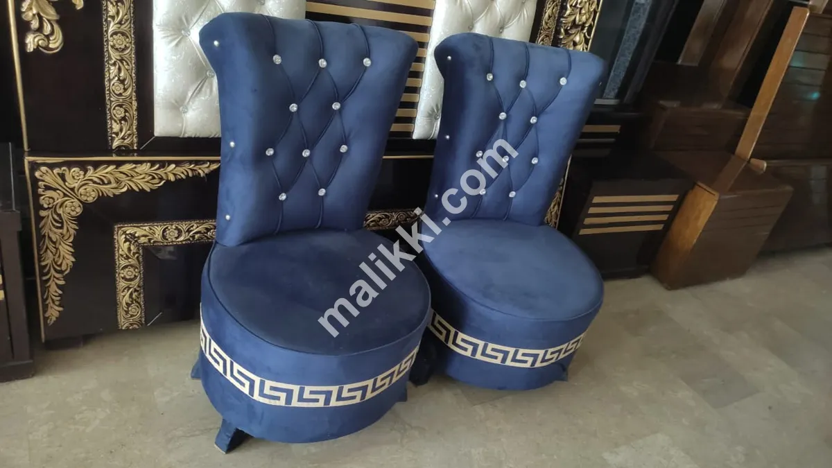 میز کے ساتھ کافی کرسی