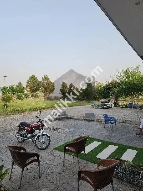 75x120 Two Kanal Plot Cdechs E16/3 Available