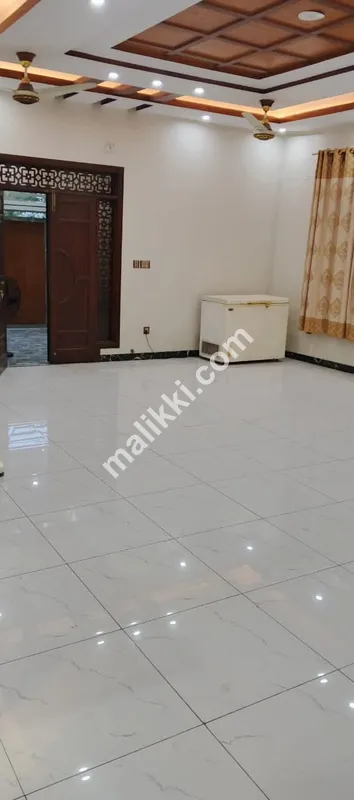 نچلا حصہ کرایہ کے لیے