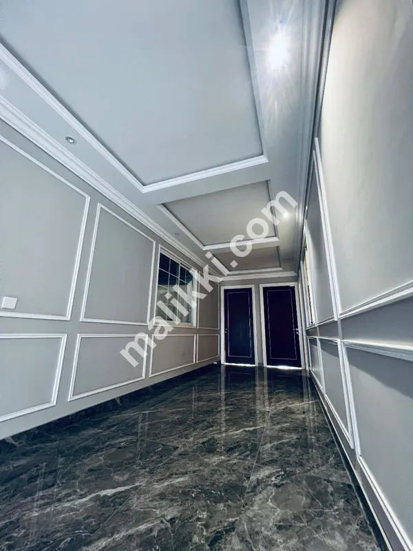 اقبال بلاک بحریہ ٹاؤن لاہور میں 672 اسکوائر فٹ 1 بیڈ ریڈی ٹو موو اپارٹمنٹ 50 % ڈاؤن پیمنٹ میں برائے فروخت۔