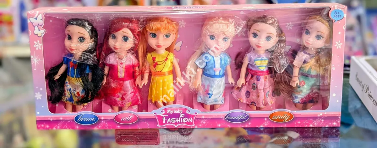 بچیوں کے لیے کھلونا گڑیا