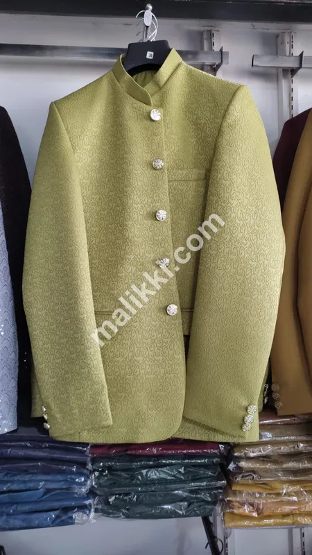 Men's Coat With Beautiful Design