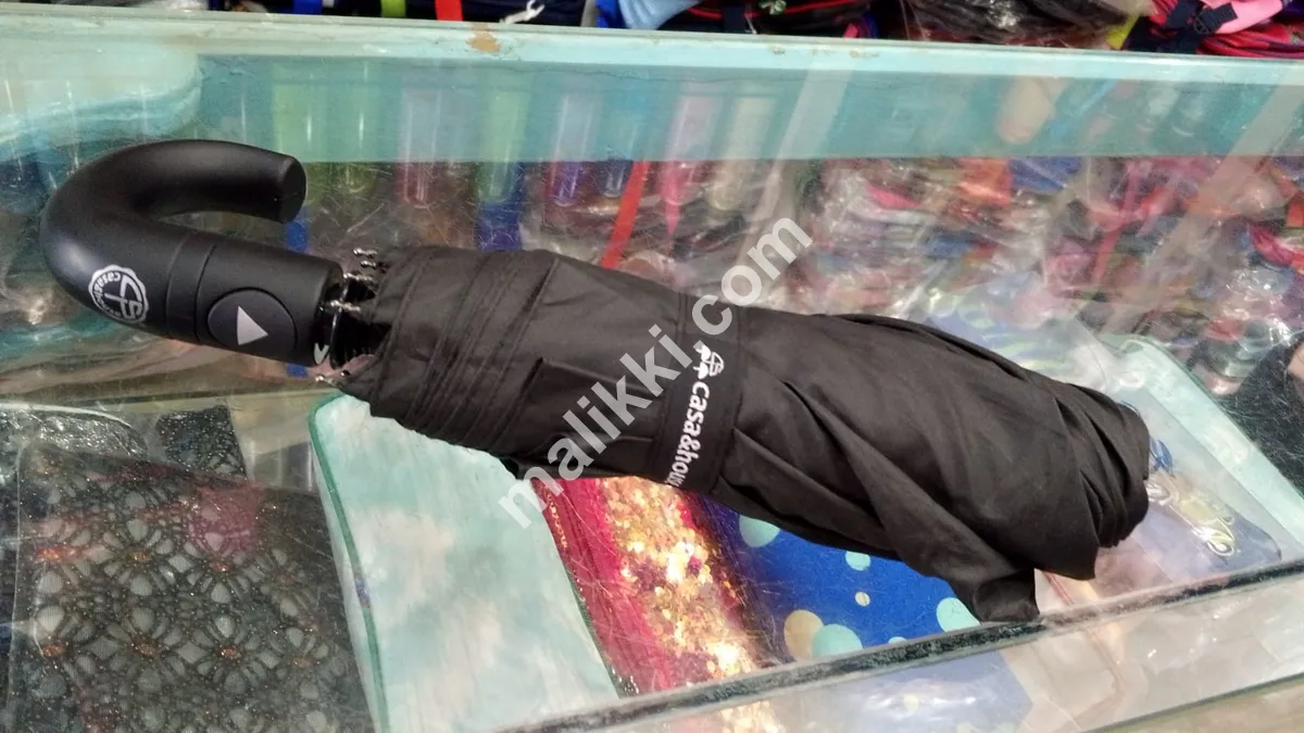 Black Umbrella 