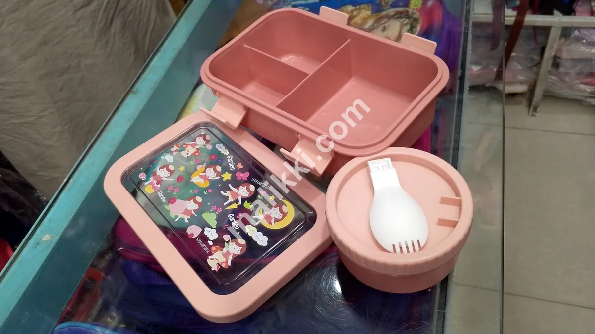 Plastic Lunch Box 